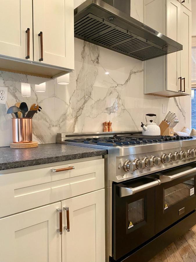 Newly Renovated Victorian Gem Perfect Space For Family Vacations! Pittsburgh Exterior foto
