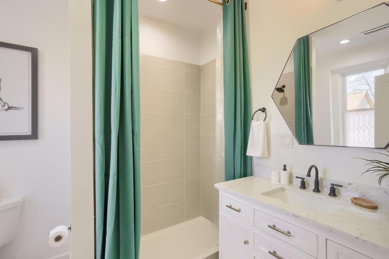 Newly Renovated Victorian Gem Perfect Space For Family Vacations! Pittsburgh Exterior foto